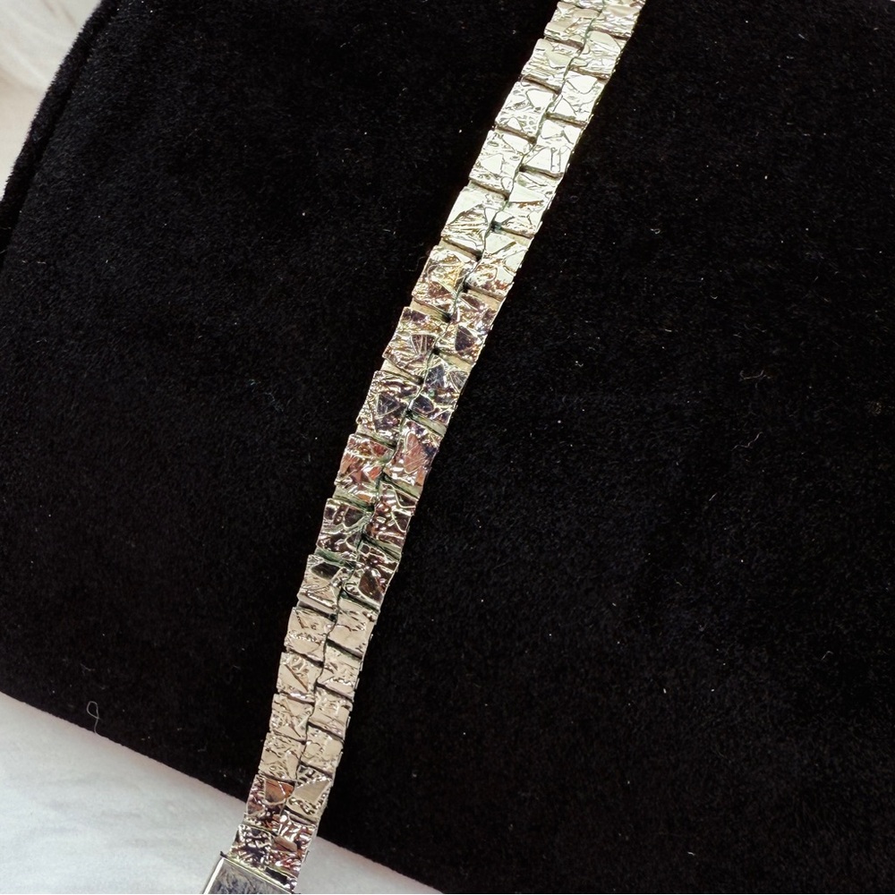 Vintage aged Silvertone nugget style bracelet